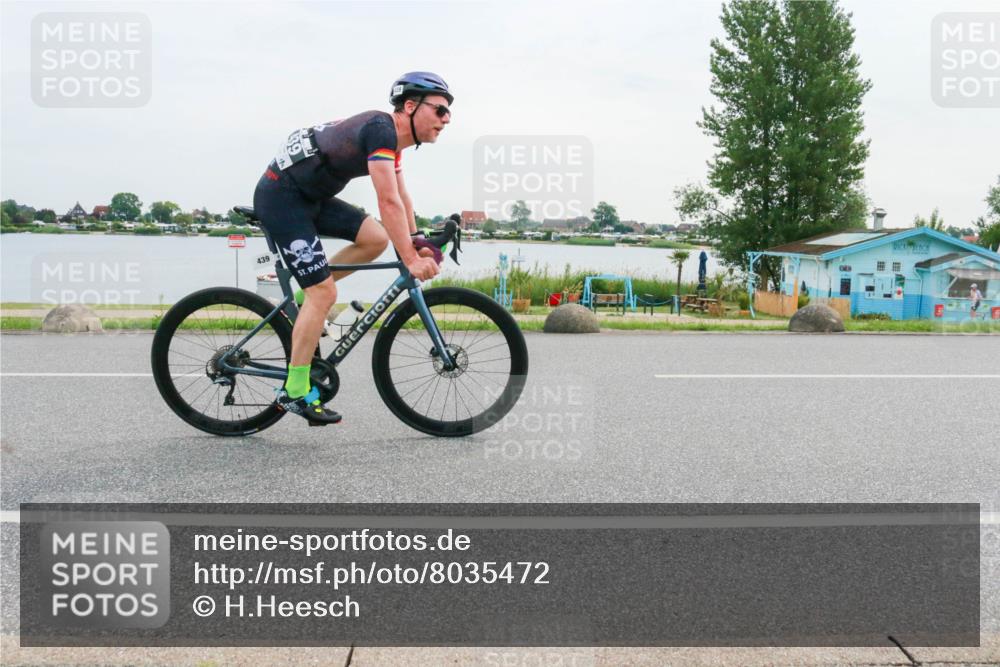 15.06.2025 - 27. Vierlanden-Triathlon H.Heesch http://msf.ph/oto/8035472 15.06.2025 10:45:07 Radfahren 233, 345, 360, 439, 456 meine-sportfotos.de