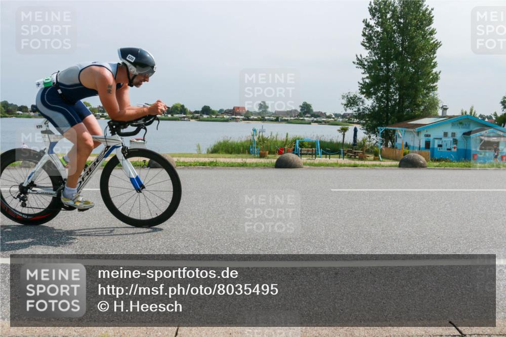 21.06.2025 - 27. Vierlanden-Triathlon H.Heesch http://msf.ph/oto/8035495 15.06.2025 11:44:03 Radfahren 163, 691, 793, 820 meine-sportfotos.de