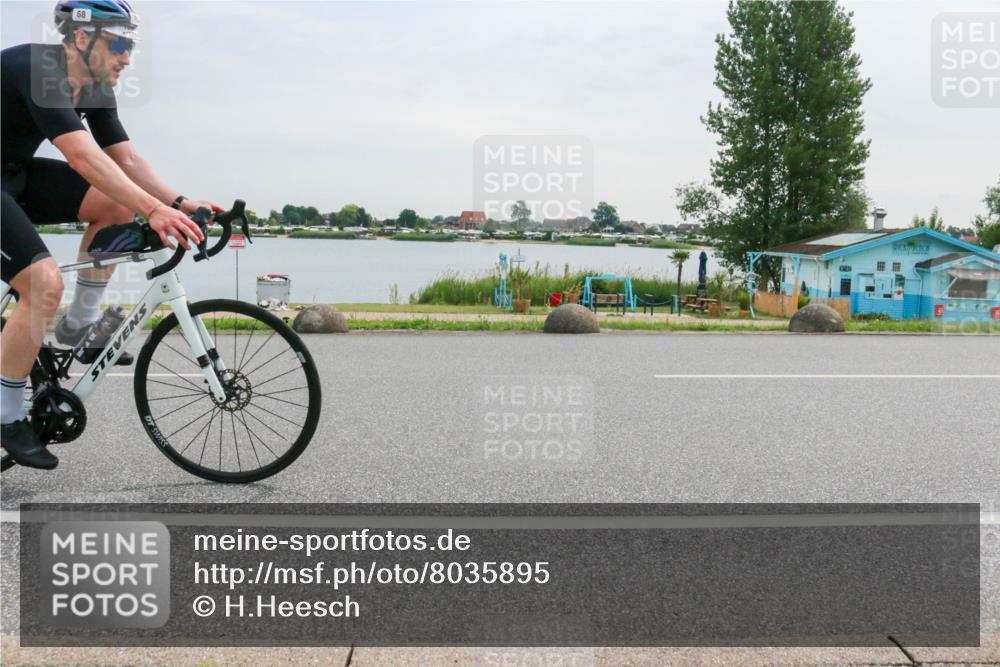 15.06.2025 - 27. Vierlanden-Triathlon H.Heesch http://msf.ph/oto/8035895 15.06.2025 10:47:04 Radfahren 68, 143, 169 meine-sportfotos.de