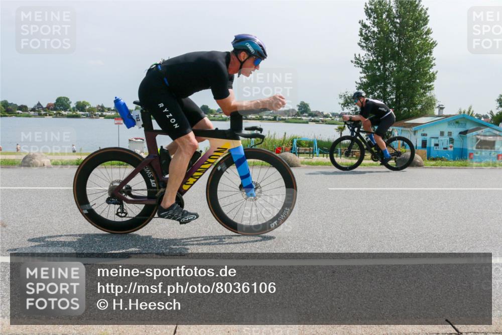 21.06.2025 - 27. Vierlanden-Triathlon H.Heesch http://msf.ph/oto/8036106 15.06.2025 11:45:08 Radfahren 641, 644, 782, 840 meine-sportfotos.de