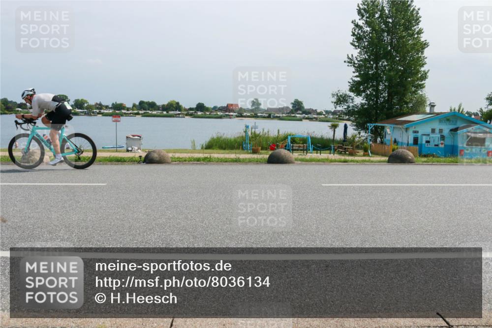21.06.2025 - 27. Vierlanden-Triathlon H.Heesch http://msf.ph/oto/8036134 15.06.2025 11:45:11 Radfahren 636, 641, 667, 782, 840 meine-sportfotos.de