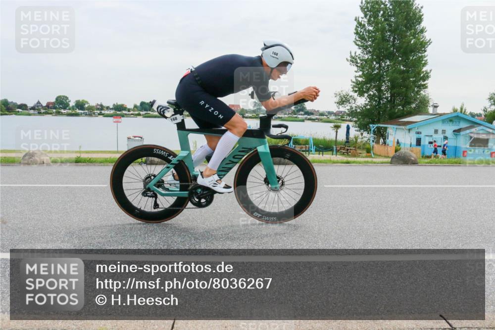 15.06.2025 - 27. Vierlanden-Triathlon H.Heesch http://msf.ph/oto/8036267 15.06.2025 10:47:54 Radfahren 37, 168, 172, 396, 1397 meine-sportfotos.de