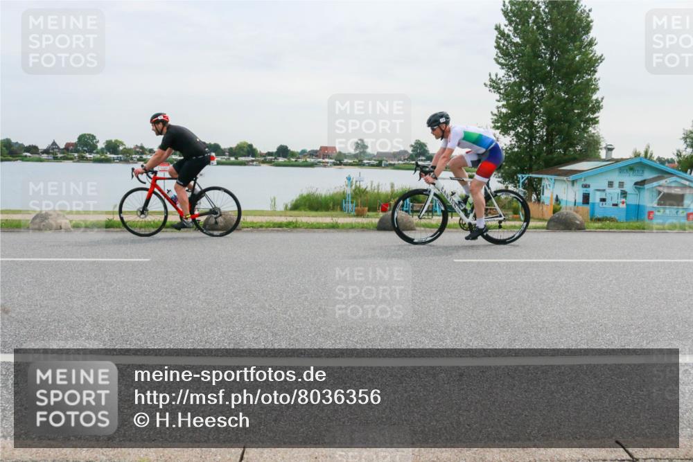 15.06.2025 - 27. Vierlanden-Triathlon H.Heesch http://msf.ph/oto/8036356 15.06.2025 10:48:20 Radfahren 22, 34, 93, 139, 393 meine-sportfotos.de