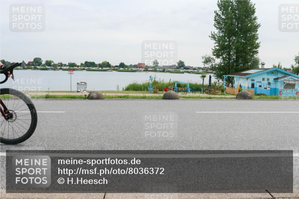 15.06.2025 - 27. Vierlanden-Triathlon H.Heesch http://msf.ph/oto/8036372 15.06.2025 10:48:22 Radfahren 22, 34, 93, 139, 393, 422 meine-sportfotos.de