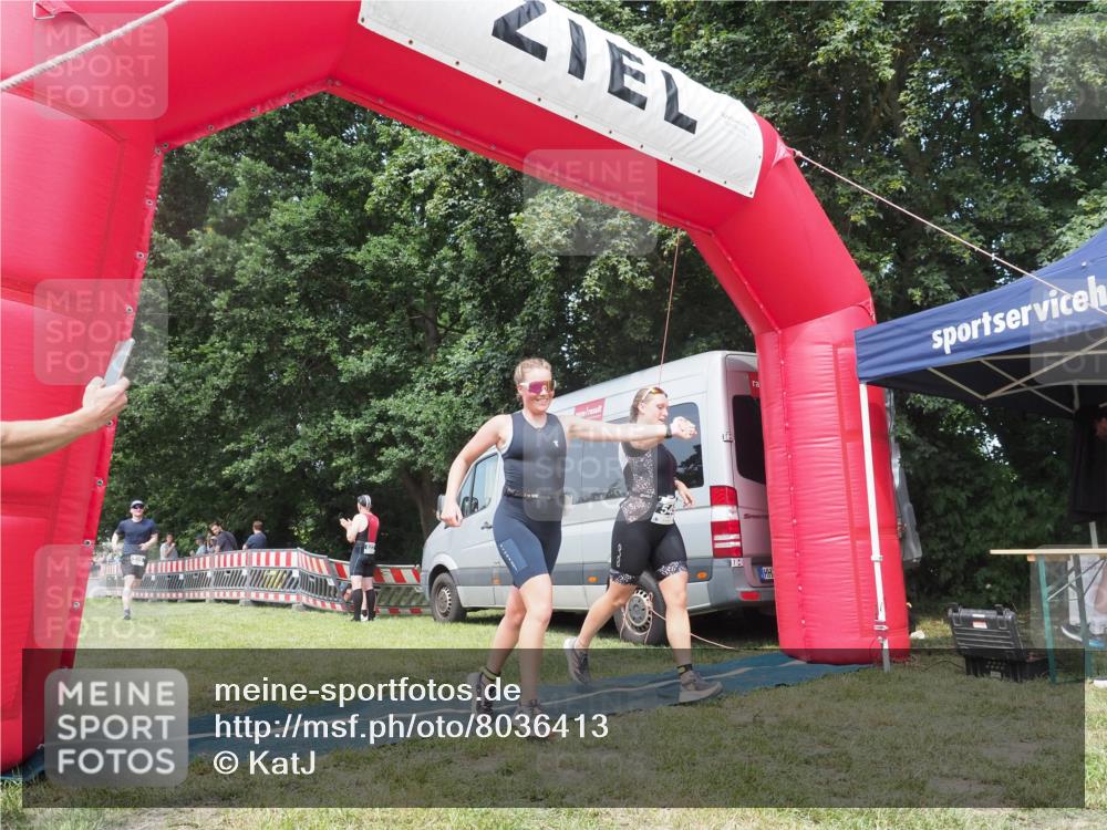 21.06.2025 - 27. Vierlanden-Triathlon KatJ http://msf.ph/oto/8036413 15.06.2025 11:25:19 Schwimmen  meine-sportfotos.de