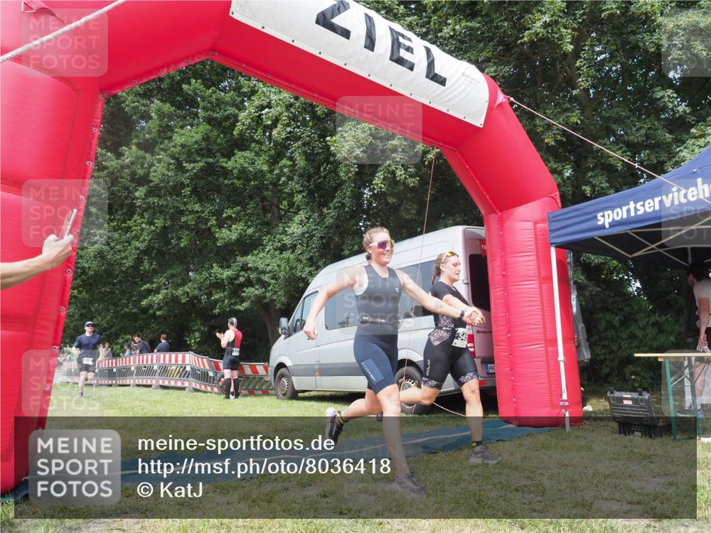 21.06.2025 - 27. Vierlanden-Triathlon KatJ http://msf.ph/oto/8036418 15.06.2025 11:25:20 Schwimmen  meine-sportfotos.de