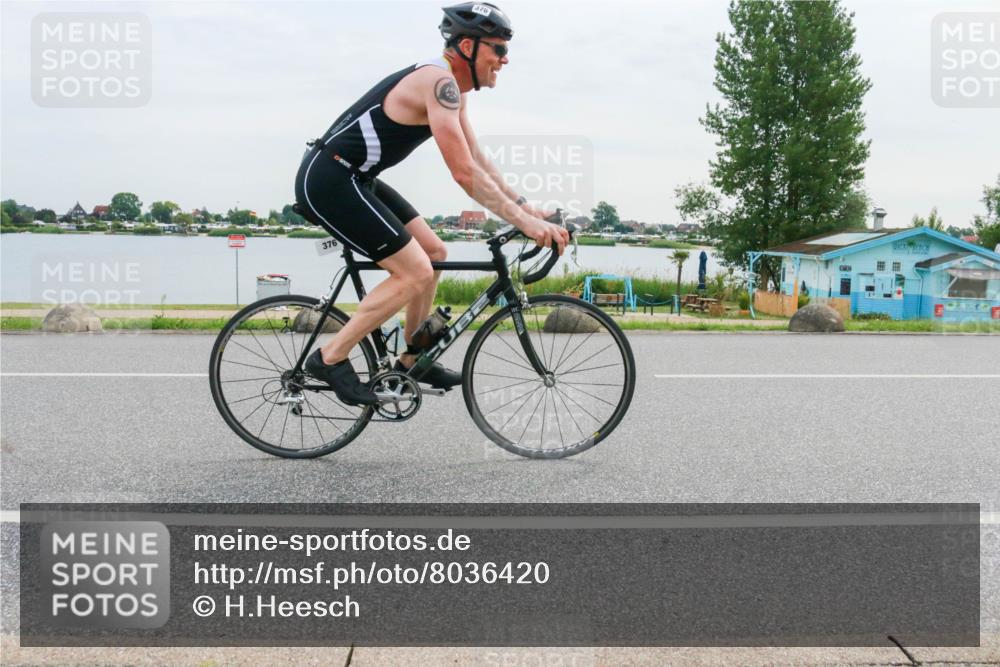 15.06.2025 - 27. Vierlanden-Triathlon H.Heesch http://msf.ph/oto/8036420 15.06.2025 10:48:38 Radfahren 167, 376, 512 meine-sportfotos.de
