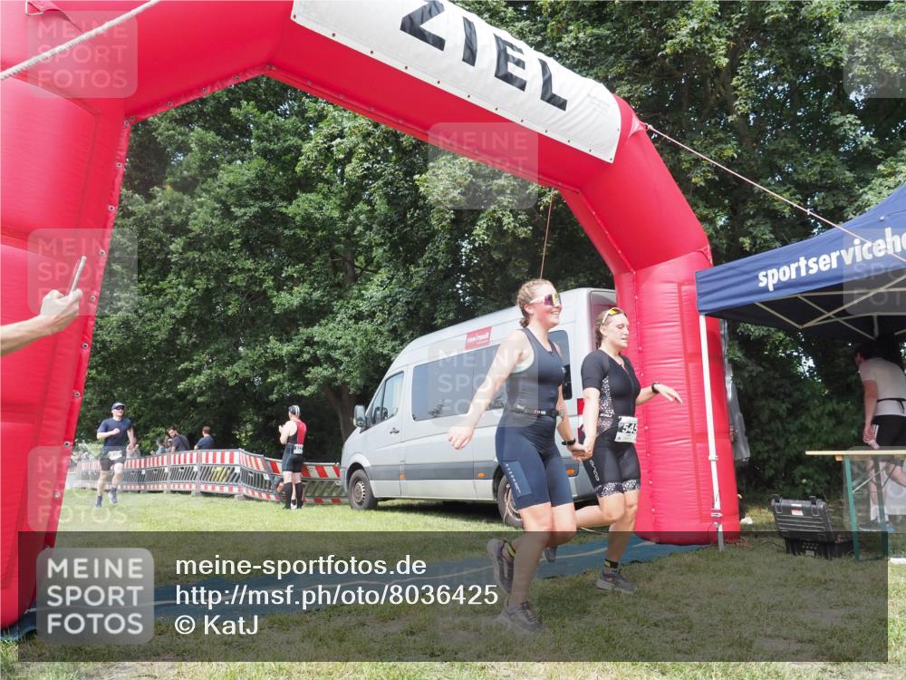 21.06.2025 - 27. Vierlanden-Triathlon KatJ http://msf.ph/oto/8036425 15.06.2025 11:25:20 Schwimmen  meine-sportfotos.de