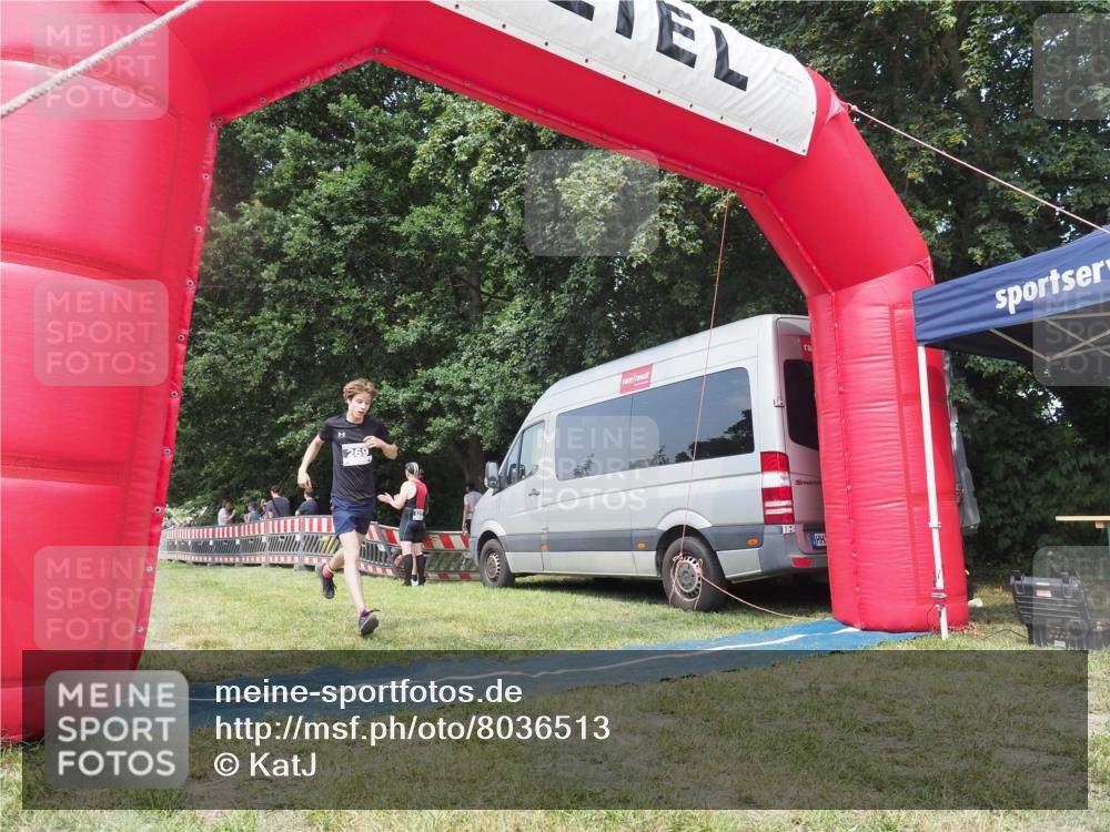 21.06.2025 - 27. Vierlanden-Triathlon KatJ http://msf.ph/oto/8036513 15.06.2025 11:25:30 Schwimmen  meine-sportfotos.de