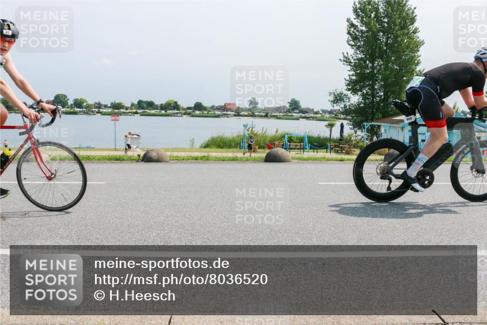 21.06.2025 - 27. Vierlanden-Triathlon H.Heesch http://msf.ph/oto/8036520 15.06.2025 11:46:05 Radfahren 32, 658 meine-sportfotos.de