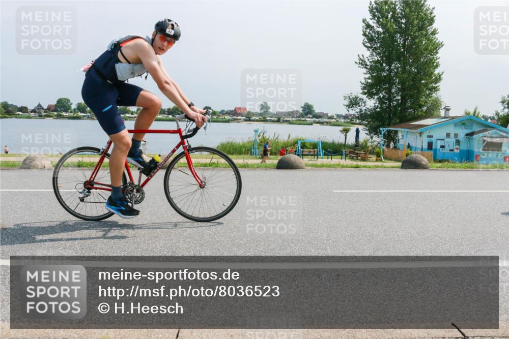 21.06.2025 - 27. Vierlanden-Triathlon H.Heesch http://msf.ph/oto/8036523 15.06.2025 11:46:05 Radfahren 32, 658 meine-sportfotos.de