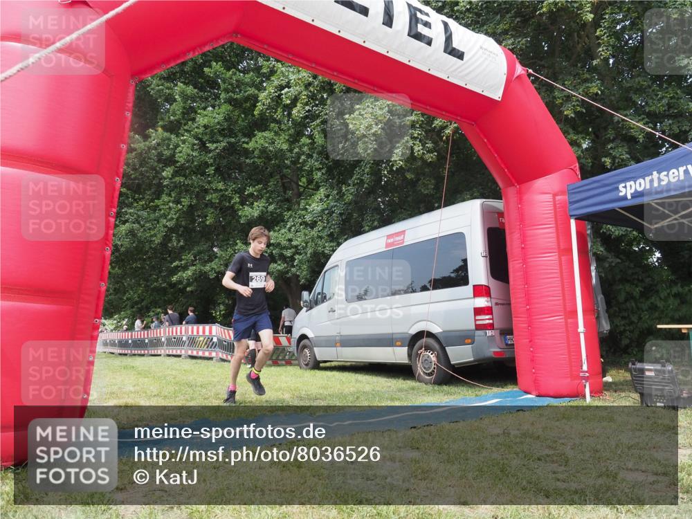 21.06.2025 - 27. Vierlanden-Triathlon KatJ http://msf.ph/oto/8036526 15.06.2025 11:25:30 Schwimmen  meine-sportfotos.de