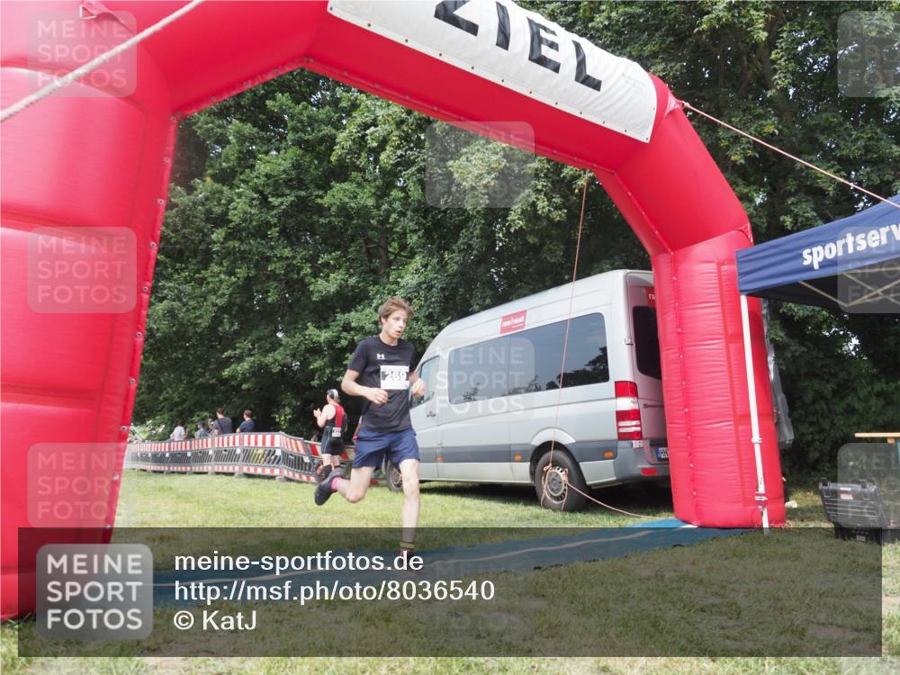 21.06.2025 - 27. Vierlanden-Triathlon KatJ http://msf.ph/oto/8036540 15.06.2025 11:25:30 Schwimmen  meine-sportfotos.de
