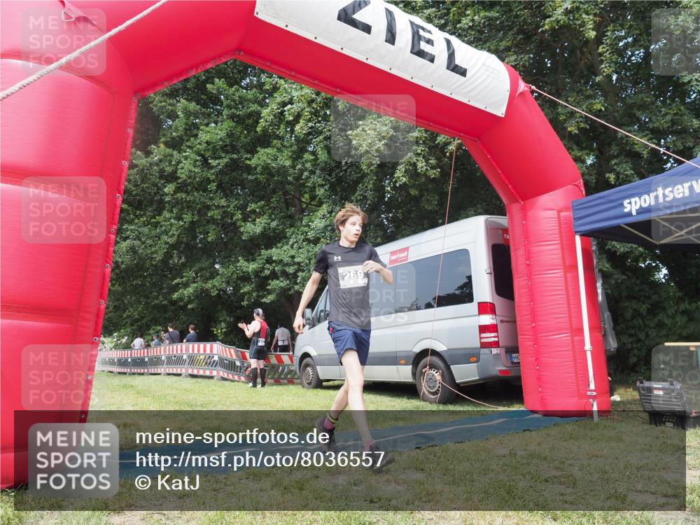 21.06.2025 - 27. Vierlanden-Triathlon KatJ http://msf.ph/oto/8036557 15.06.2025 11:25:31 Schwimmen  meine-sportfotos.de