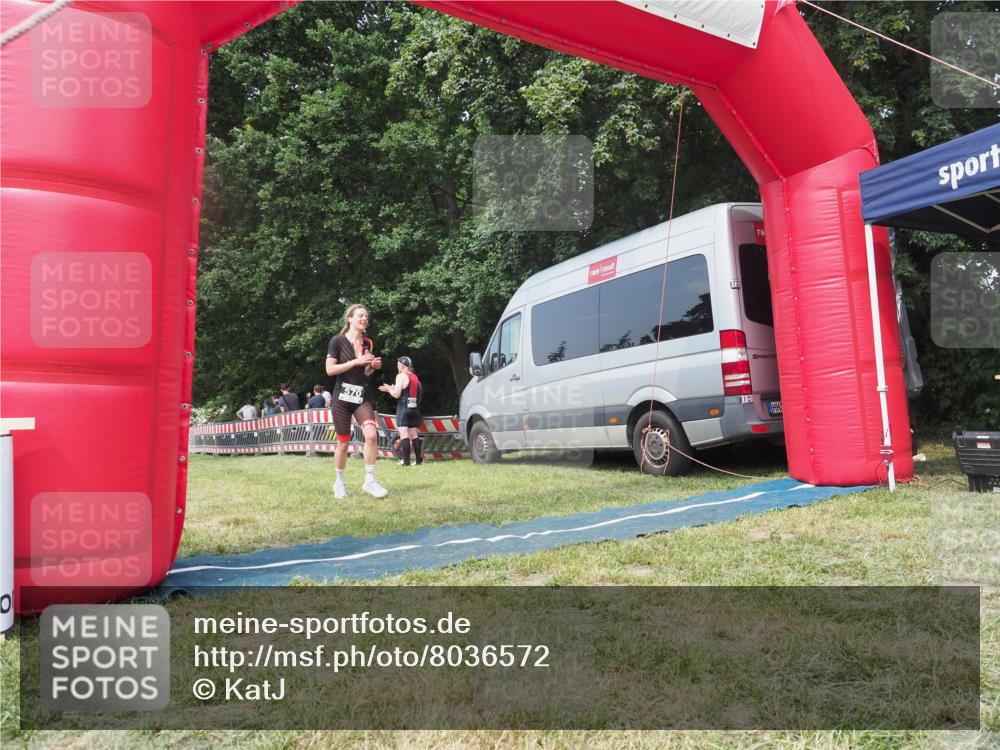 21.06.2025 - 27. Vierlanden-Triathlon KatJ http://msf.ph/oto/8036572 15.06.2025 11:25:34 Schwimmen  meine-sportfotos.de