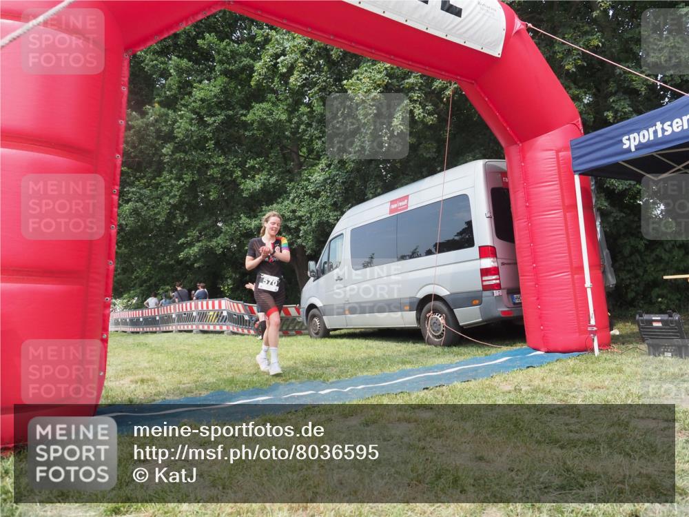 21.06.2025 - 27. Vierlanden-Triathlon KatJ http://msf.ph/oto/8036595 15.06.2025 11:25:35 Schwimmen  meine-sportfotos.de