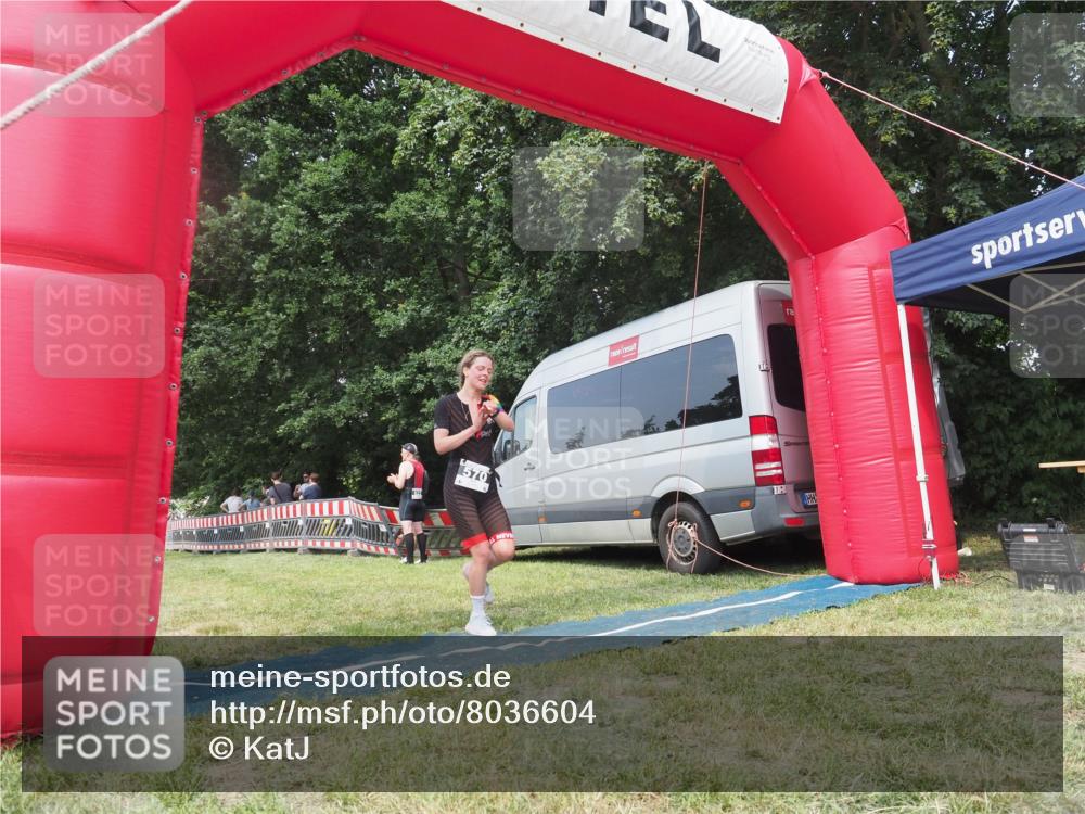 21.06.2025 - 27. Vierlanden-Triathlon KatJ http://msf.ph/oto/8036604 15.06.2025 11:25:35 Schwimmen  meine-sportfotos.de