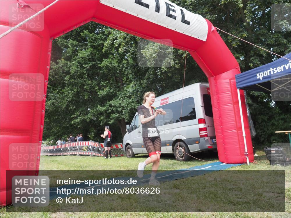 21.06.2025 - 27. Vierlanden-Triathlon KatJ http://msf.ph/oto/8036626 15.06.2025 11:25:35 Schwimmen  meine-sportfotos.de