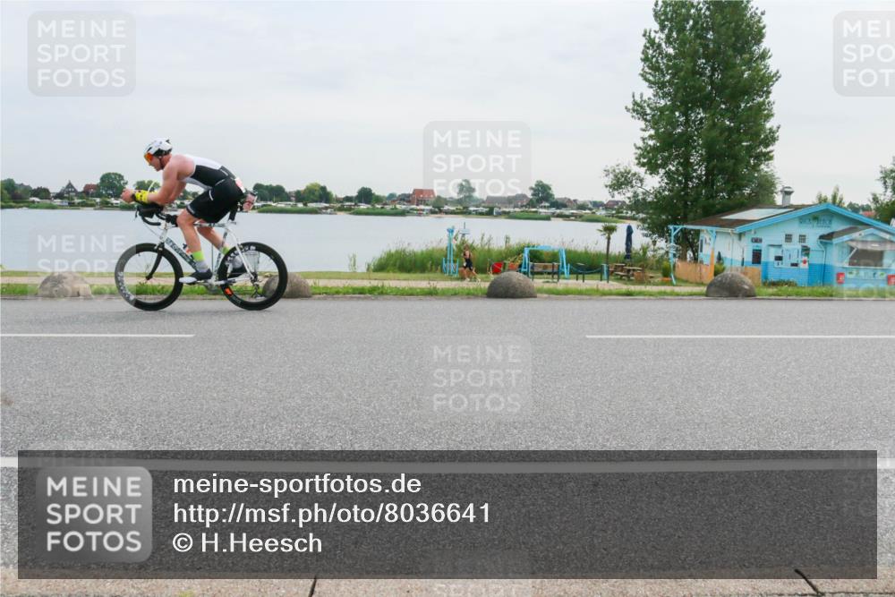 15.06.2025 - 27. Vierlanden-Triathlon H.Heesch http://msf.ph/oto/8036641 15.06.2025 10:49:09 Radfahren 115, 469 meine-sportfotos.de