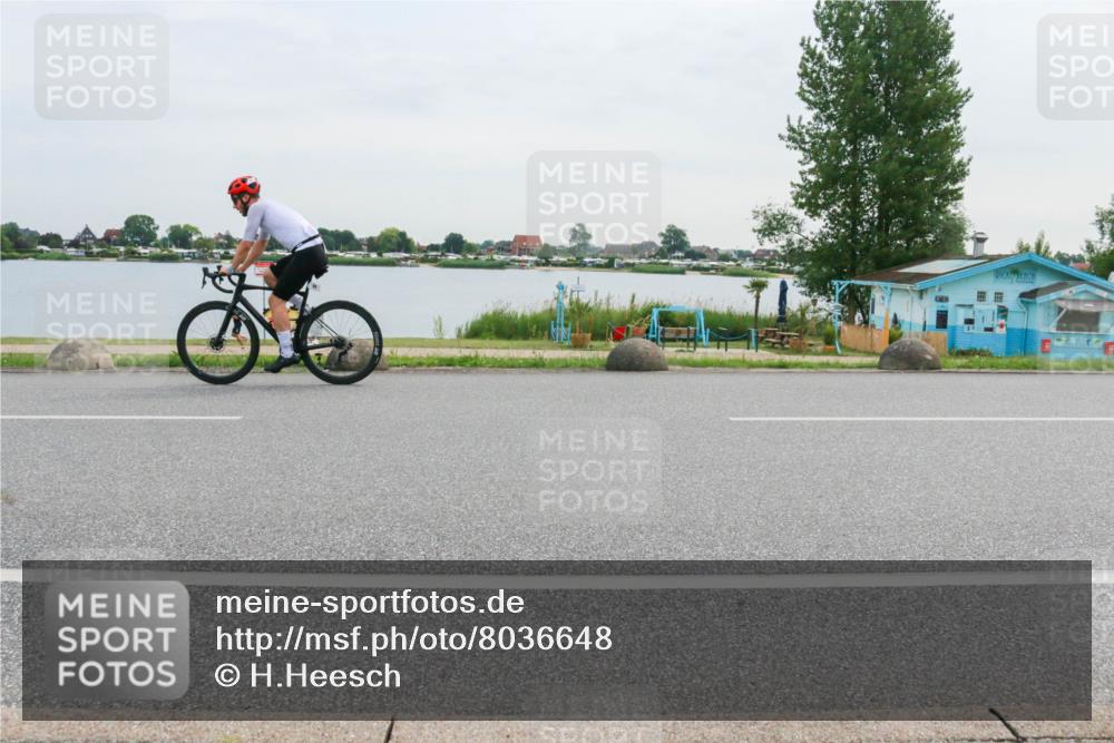 15.06.2025 - 27. Vierlanden-Triathlon H.Heesch http://msf.ph/oto/8036648 15.06.2025 10:49:12 Radfahren 29, 115, 447 meine-sportfotos.de
