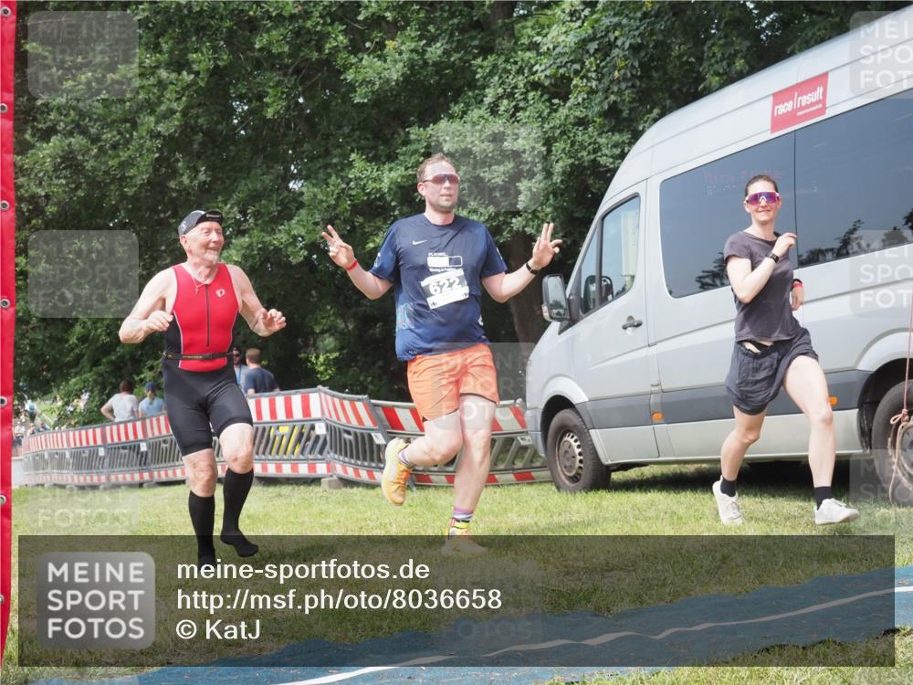 21.06.2025 - 27. Vierlanden-Triathlon KatJ http://msf.ph/oto/8036658 15.06.2025 11:25:50 Schwimmen  meine-sportfotos.de