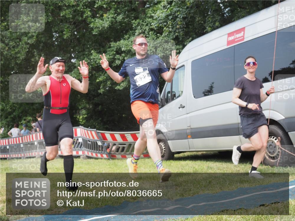 21.06.2025 - 27. Vierlanden-Triathlon KatJ http://msf.ph/oto/8036665 15.06.2025 11:25:50 Schwimmen  meine-sportfotos.de