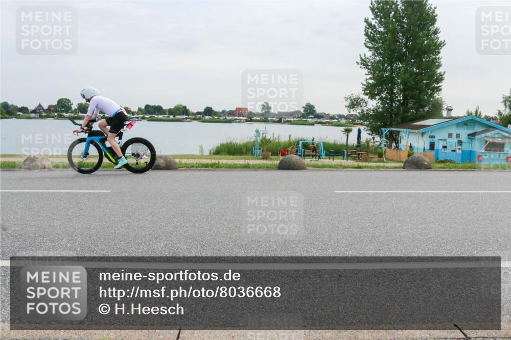 15.06.2025 - 27. Vierlanden-Triathlon H.Heesch http://msf.ph/oto/8036668 15.06.2025 10:49:28 Radfahren 74 meine-sportfotos.de