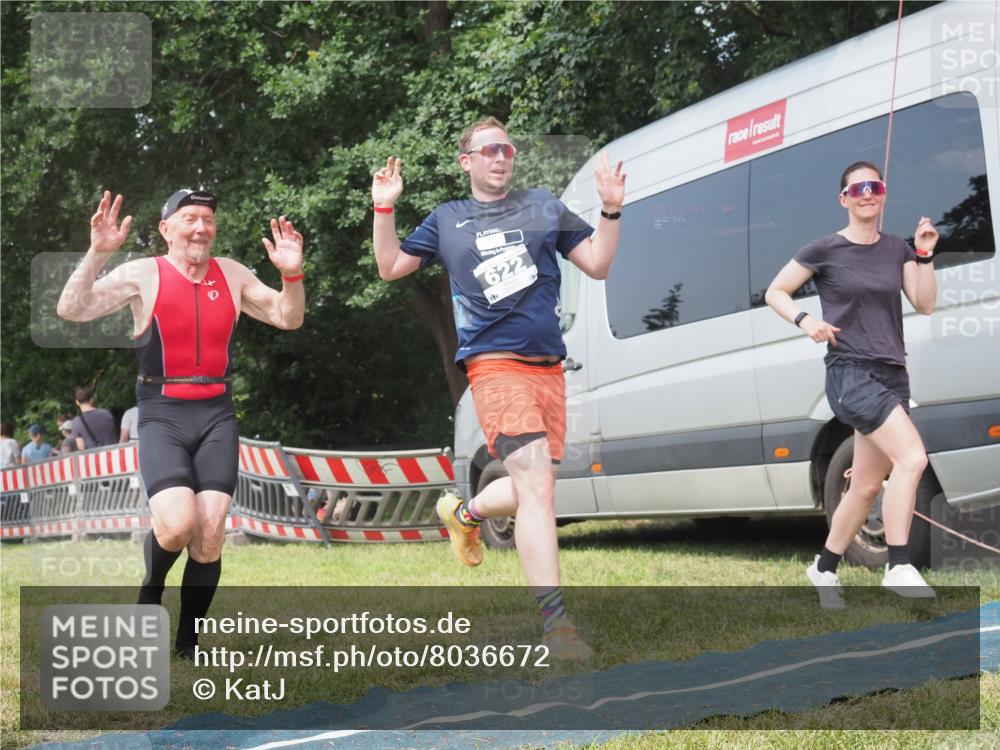 21.06.2025 - 27. Vierlanden-Triathlon KatJ http://msf.ph/oto/8036672 15.06.2025 11:25:50 Schwimmen  meine-sportfotos.de