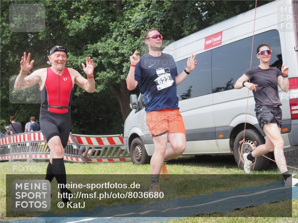 21.06.2025 - 27. Vierlanden-Triathlon KatJ http://msf.ph/oto/8036680 15.06.2025 11:25:51 Schwimmen  meine-sportfotos.de