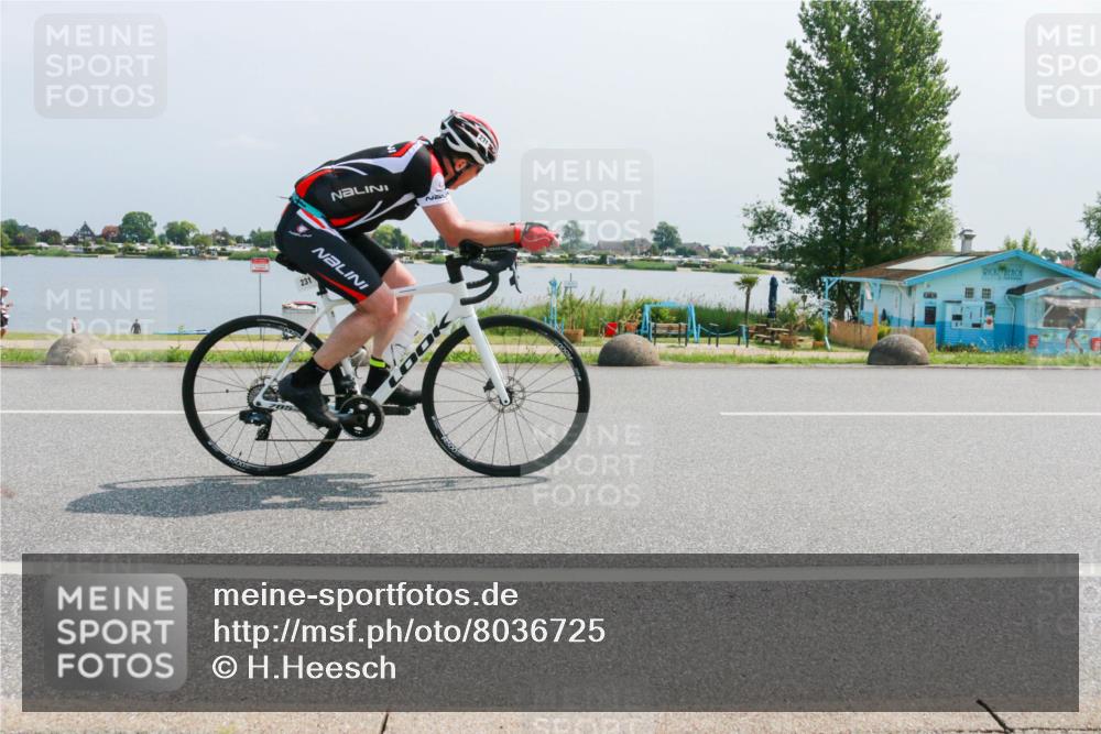 21.06.2025 - 27. Vierlanden-Triathlon H.Heesch http://msf.ph/oto/8036725 15.06.2025 11:46:22 Radfahren 231, 743 meine-sportfotos.de