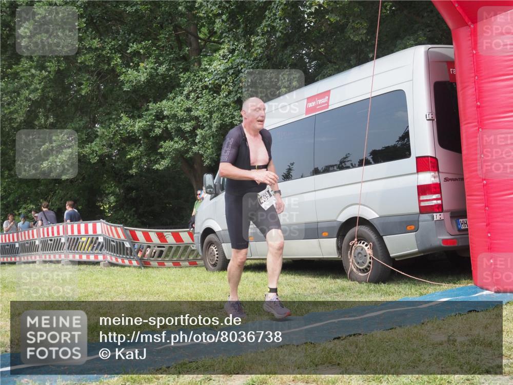 21.06.2025 - 27. Vierlanden-Triathlon KatJ http://msf.ph/oto/8036738 15.06.2025 11:26:05 Schwimmen  meine-sportfotos.de