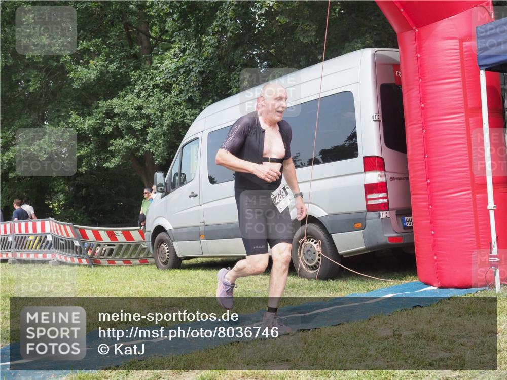 21.06.2025 - 27. Vierlanden-Triathlon KatJ http://msf.ph/oto/8036746 15.06.2025 11:26:05 Schwimmen  meine-sportfotos.de
