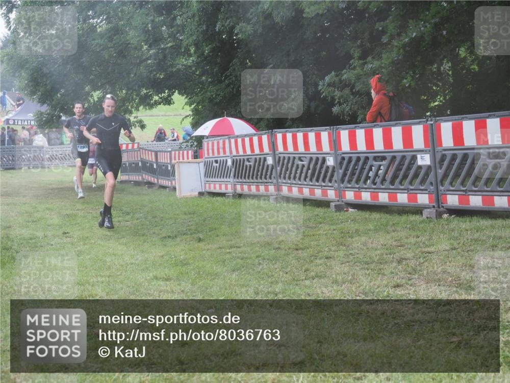 21.06.2025 - 27. Vierlanden-Triathlon KatJ http://msf.ph/oto/8036763 15.06.2025 14:15:44 Ziel 1172, 1210, 1217, 1293 meine-sportfotos.de