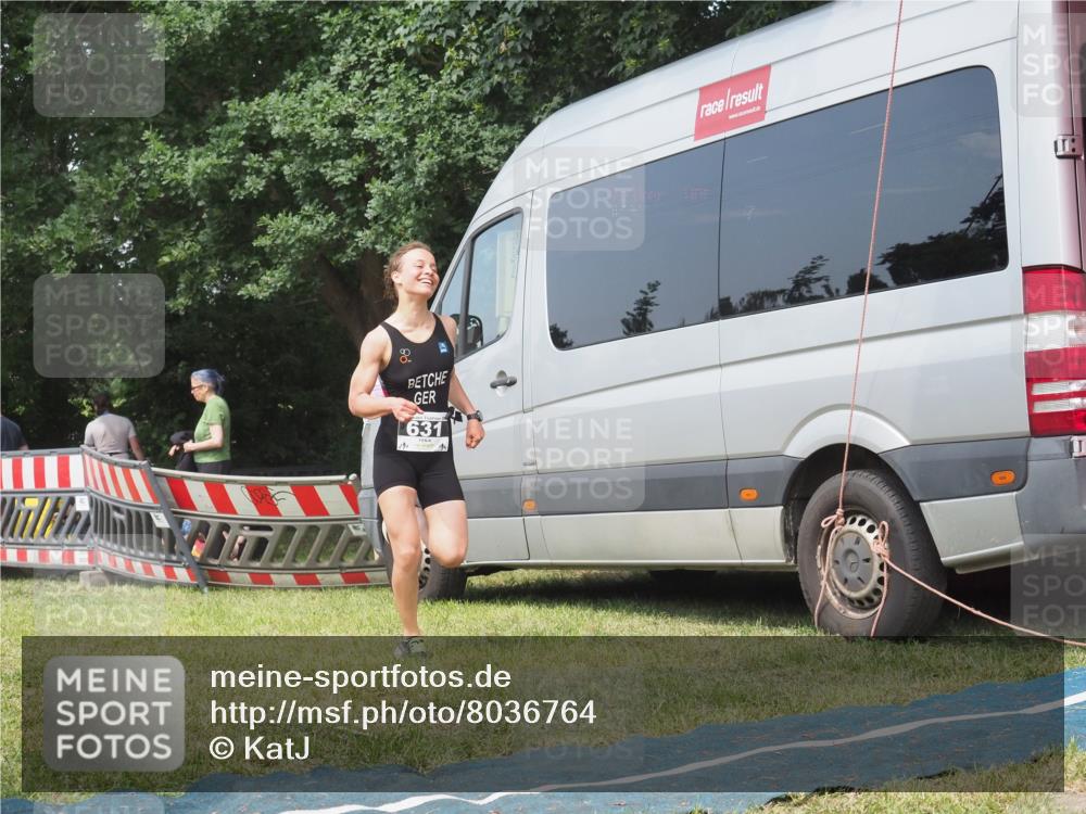 21.06.2025 - 27. Vierlanden-Triathlon KatJ http://msf.ph/oto/8036764 15.06.2025 11:26:08 Schwimmen  meine-sportfotos.de