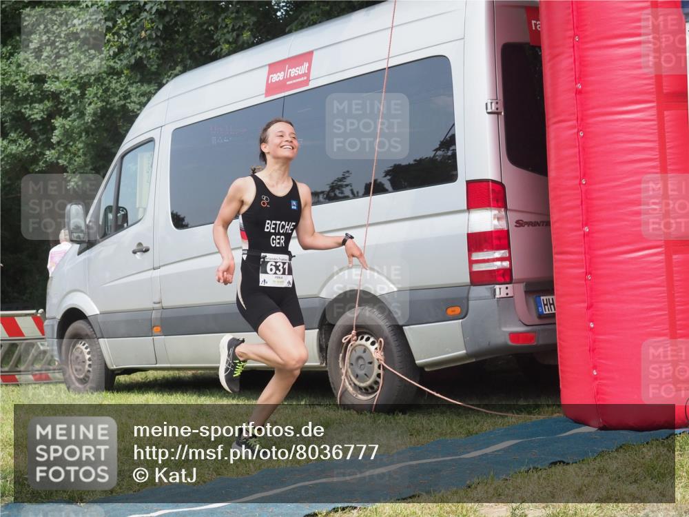 21.06.2025 - 27. Vierlanden-Triathlon KatJ http://msf.ph/oto/8036777 15.06.2025 11:26:08 Schwimmen  meine-sportfotos.de