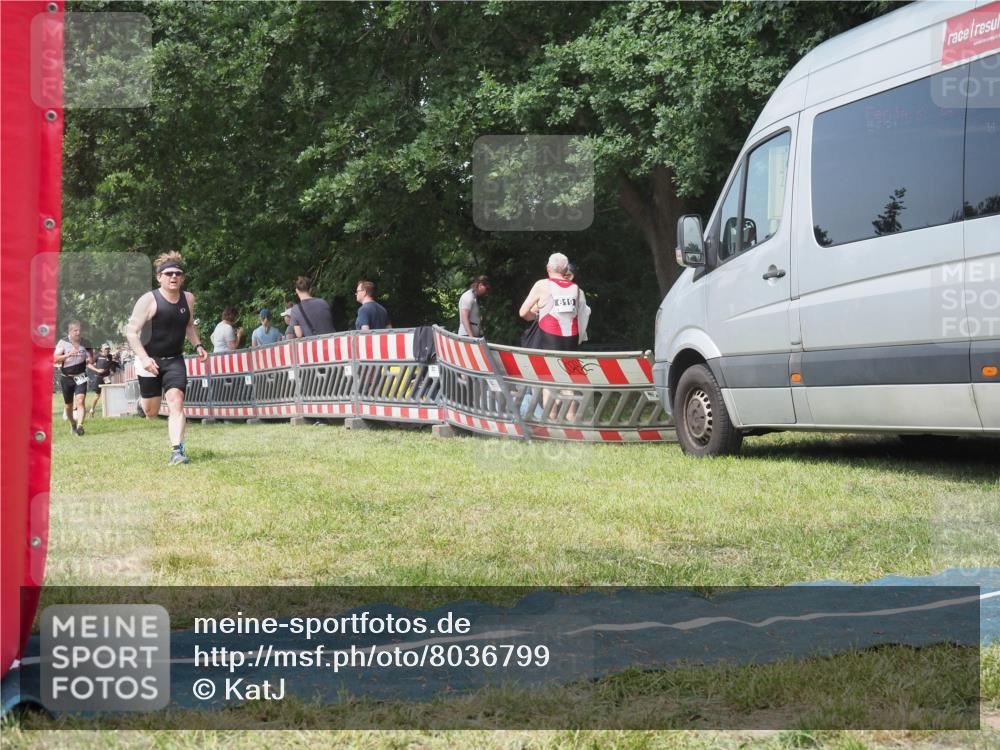 21.06.2025 - 27. Vierlanden-Triathlon KatJ http://msf.ph/oto/8036799 15.06.2025 11:26:25 Schwimmen  meine-sportfotos.de