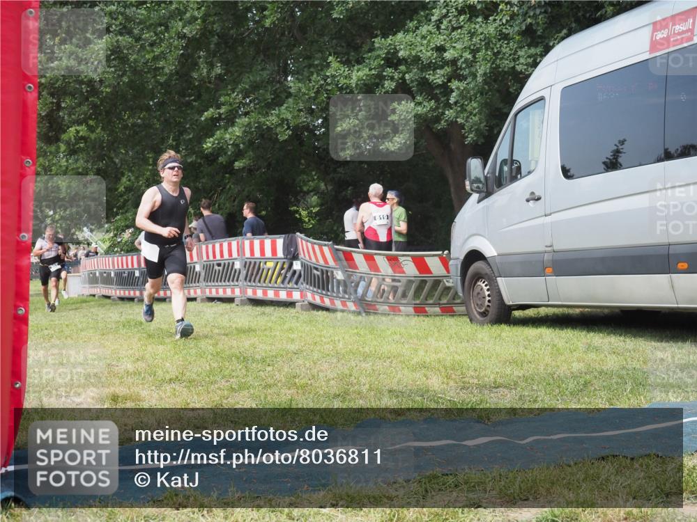 21.06.2025 - 27. Vierlanden-Triathlon KatJ http://msf.ph/oto/8036811 15.06.2025 11:26:25 Schwimmen  meine-sportfotos.de