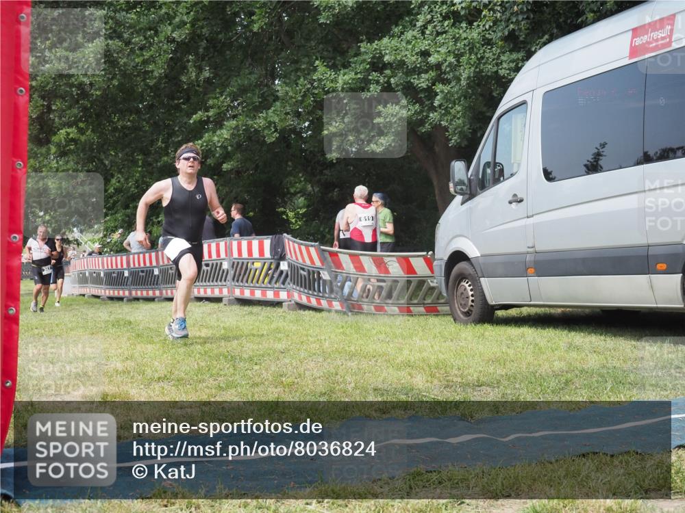 21.06.2025 - 27. Vierlanden-Triathlon KatJ http://msf.ph/oto/8036824 15.06.2025 11:26:25 Schwimmen  meine-sportfotos.de
