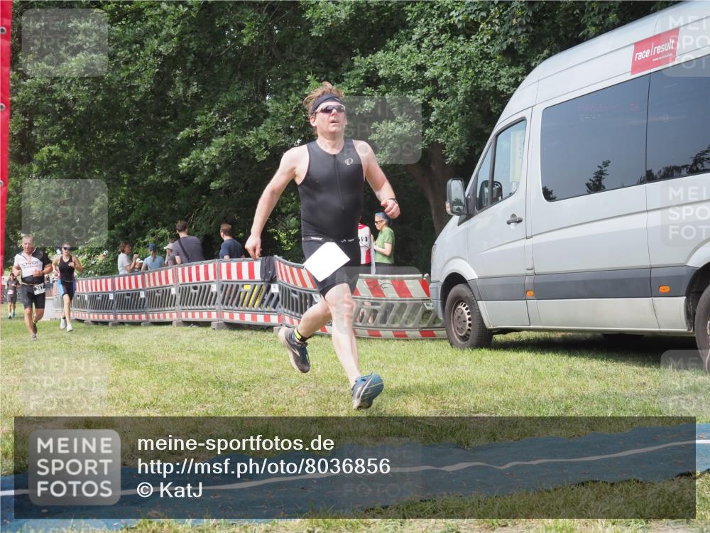 21.06.2025 - 27. Vierlanden-Triathlon KatJ http://msf.ph/oto/8036856 15.06.2025 11:26:26 Schwimmen  meine-sportfotos.de