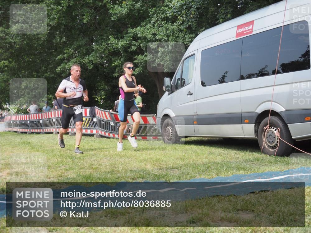 21.06.2025 - 27. Vierlanden-Triathlon KatJ http://msf.ph/oto/8036885 15.06.2025 11:26:29 Schwimmen  meine-sportfotos.de