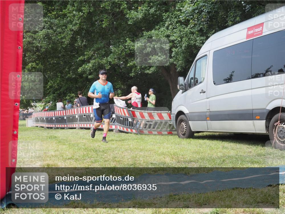 21.06.2025 - 27. Vierlanden-Triathlon KatJ http://msf.ph/oto/8036935 15.06.2025 11:26:35 Schwimmen  meine-sportfotos.de