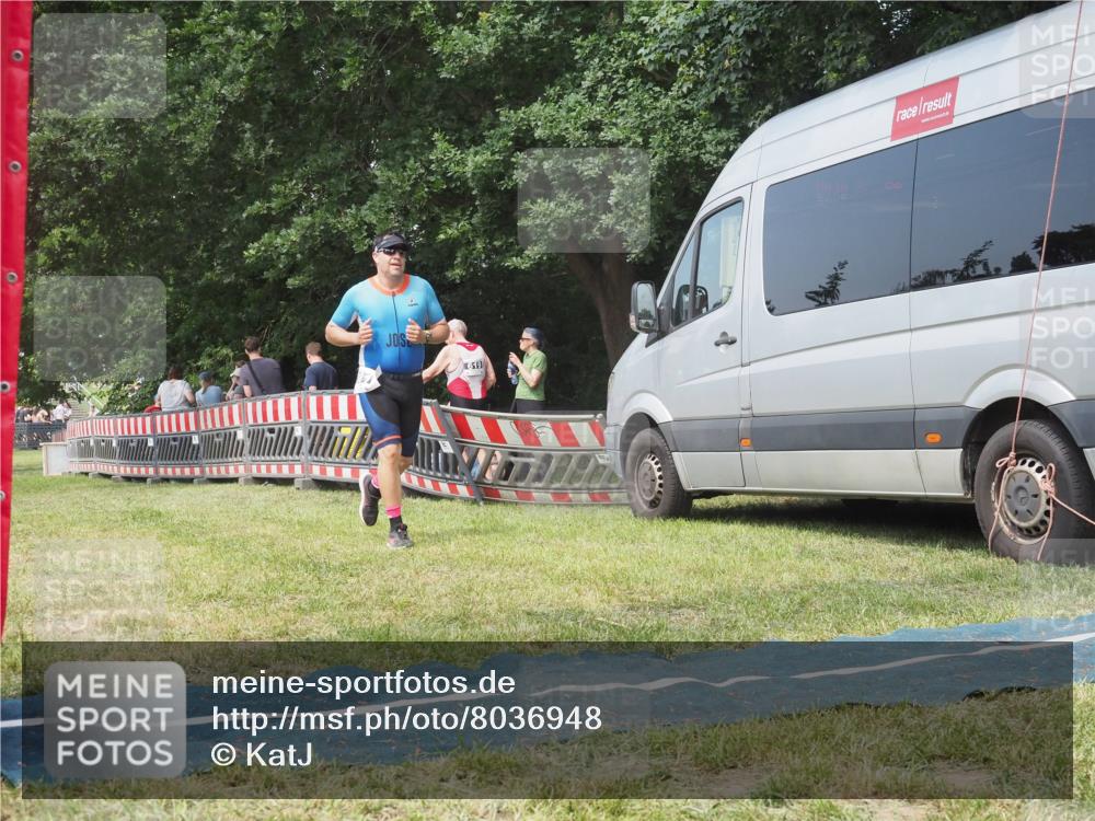 21.06.2025 - 27. Vierlanden-Triathlon KatJ http://msf.ph/oto/8036948 15.06.2025 11:26:36 Schwimmen  meine-sportfotos.de