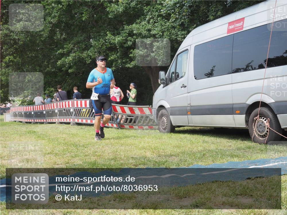 21.06.2025 - 27. Vierlanden-Triathlon KatJ http://msf.ph/oto/8036953 15.06.2025 11:26:36 Schwimmen  meine-sportfotos.de