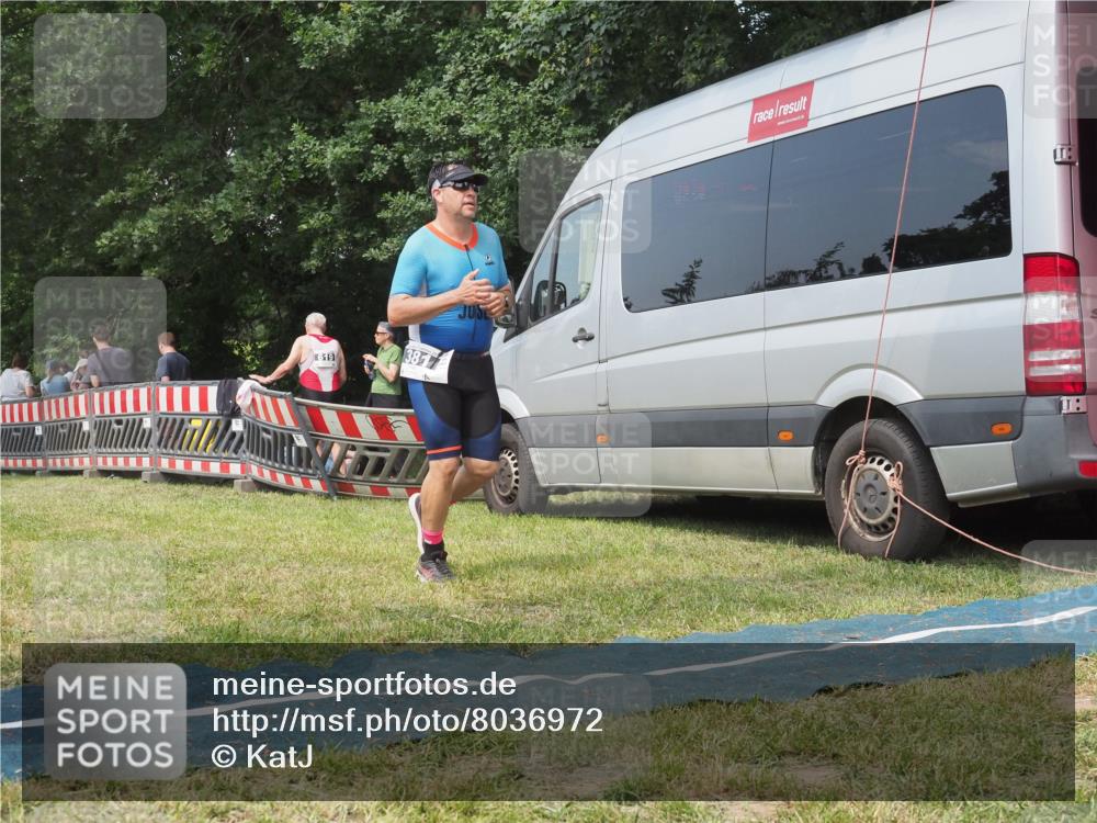 21.06.2025 - 27. Vierlanden-Triathlon KatJ http://msf.ph/oto/8036972 15.06.2025 11:26:37 Schwimmen  meine-sportfotos.de