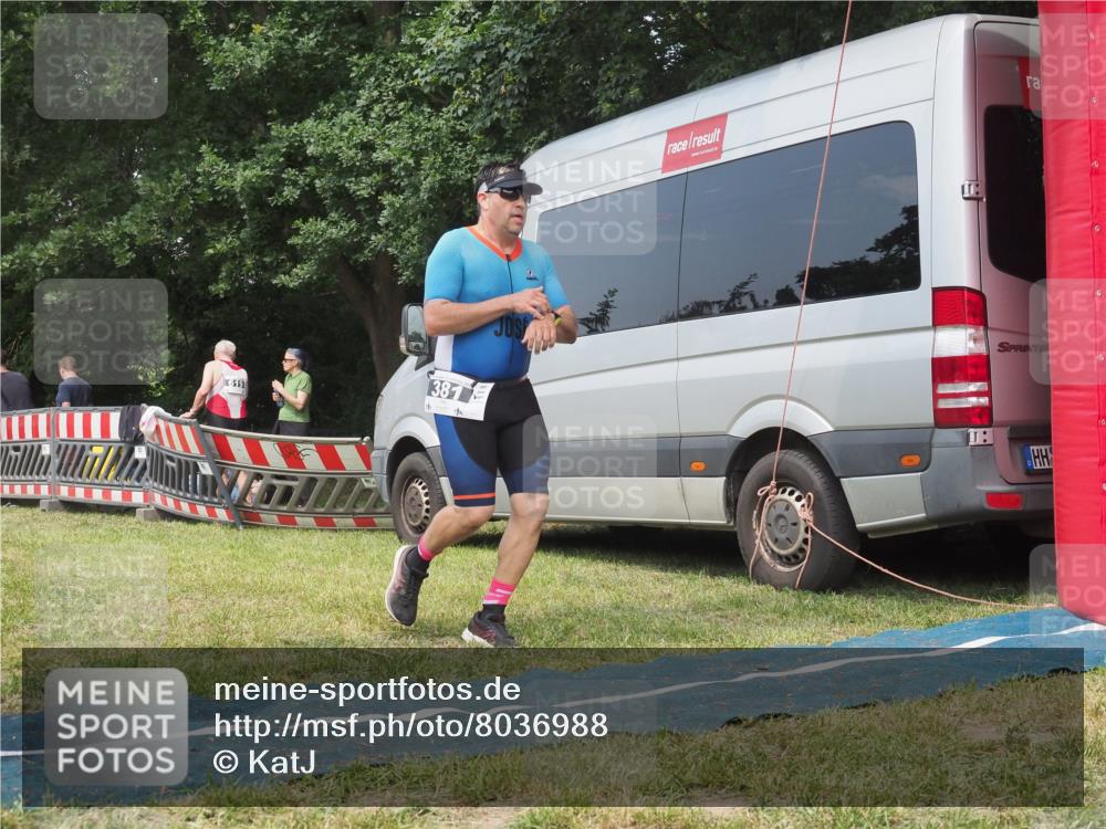 21.06.2025 - 27. Vierlanden-Triathlon KatJ http://msf.ph/oto/8036988 15.06.2025 11:26:37 Schwimmen  meine-sportfotos.de