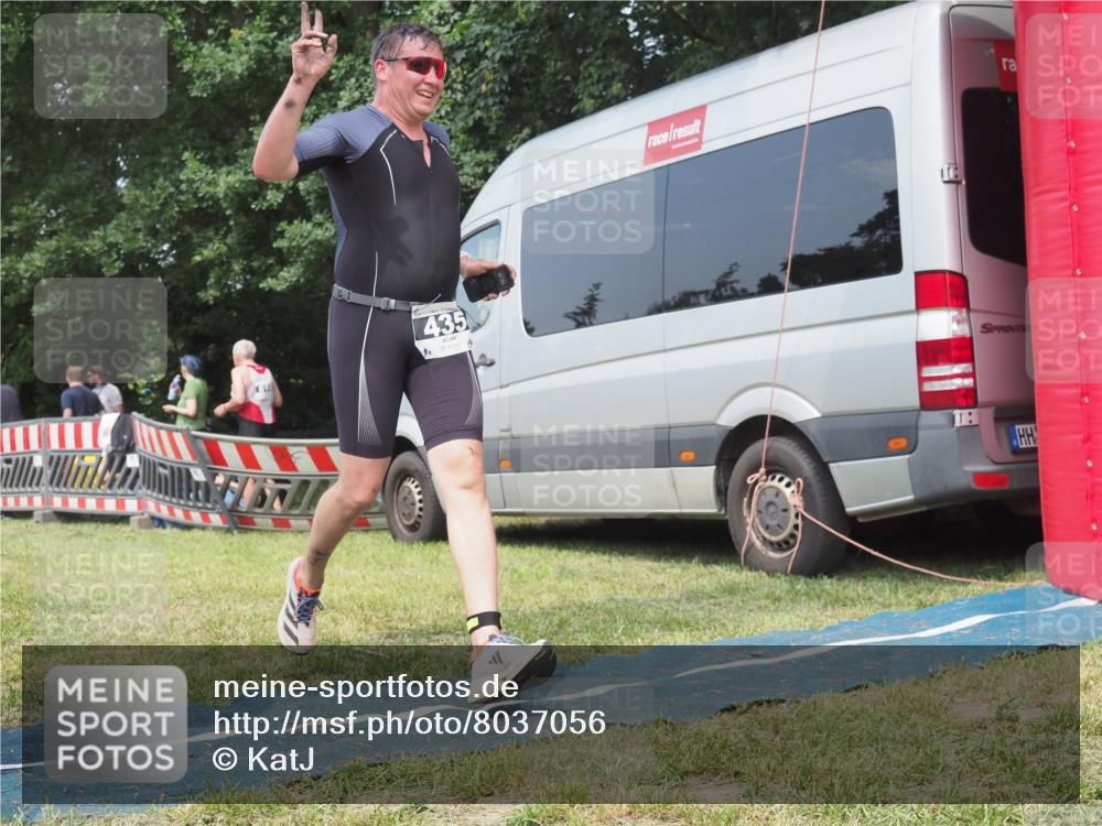 21.06.2025 - 27. Vierlanden-Triathlon KatJ http://msf.ph/oto/8037056 15.06.2025 11:26:49 Schwimmen 900 meine-sportfotos.de