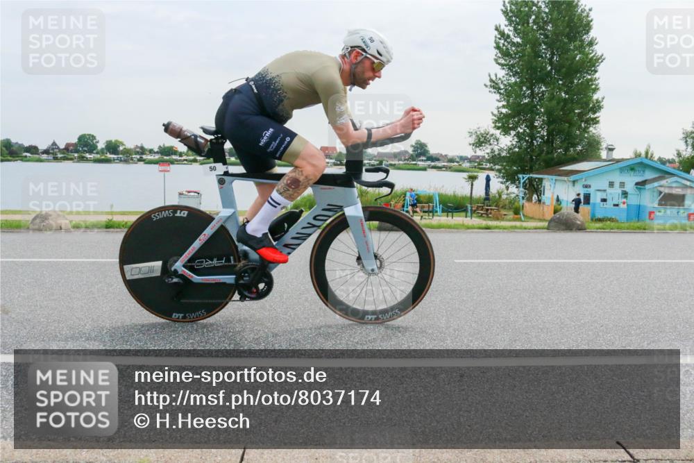 15.06.2025 - 27. Vierlanden-Triathlon H.Heesch http://msf.ph/oto/8037174 15.06.2025 10:50:19 Radfahren 50, 86 meine-sportfotos.de