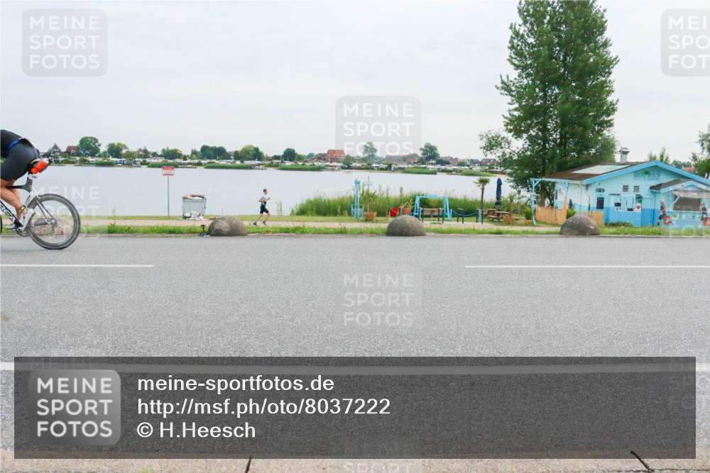 15.06.2025 - 27. Vierlanden-Triathlon H.Heesch http://msf.ph/oto/8037222 15.06.2025 10:50:40 Radfahren 133, 188, 373 meine-sportfotos.de