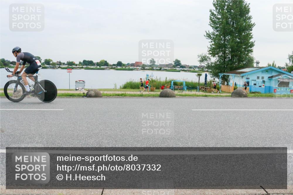 15.06.2025 - 27. Vierlanden-Triathlon H.Heesch http://msf.ph/oto/8037332 15.06.2025 10:51:43 Radfahren 47, 183 meine-sportfotos.de