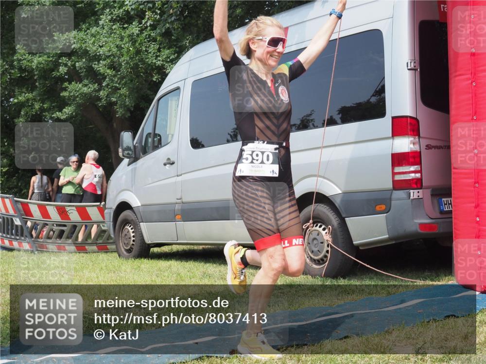 21.06.2025 - 27. Vierlanden-Triathlon KatJ http://msf.ph/oto/8037413 15.06.2025 11:28:01 Schwimmen  meine-sportfotos.de